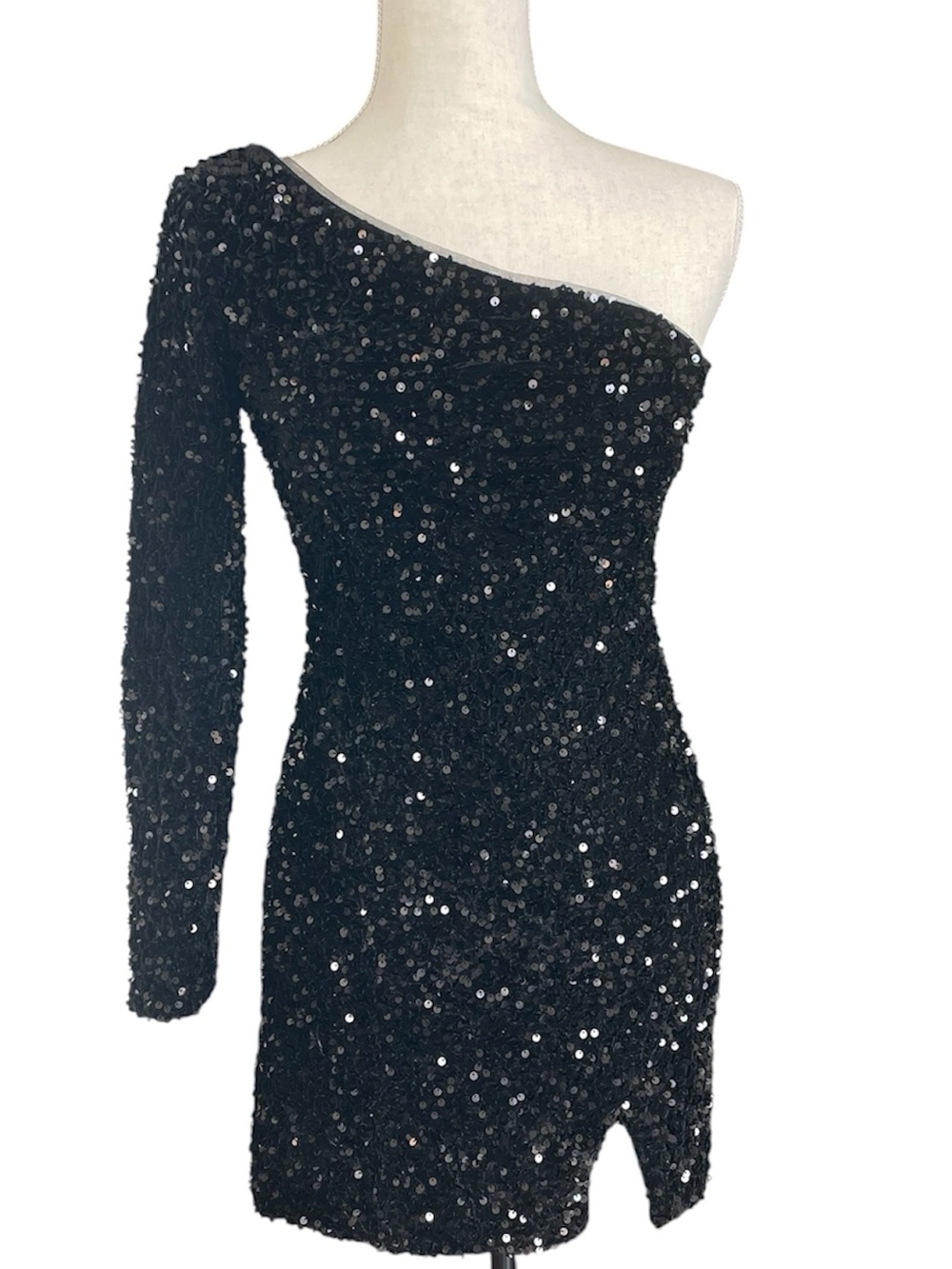 Berlinnova Black Sequin One Shoulder Mini Party Dress